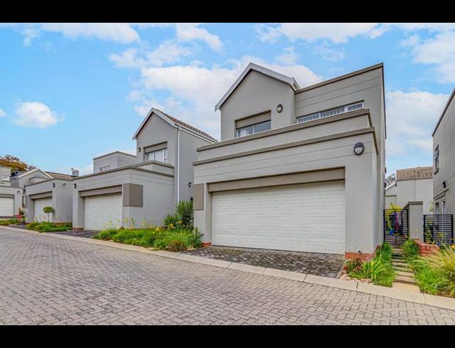 3 BEDROOM CLUSTER FOR SALE IN BRYANSTON WEST